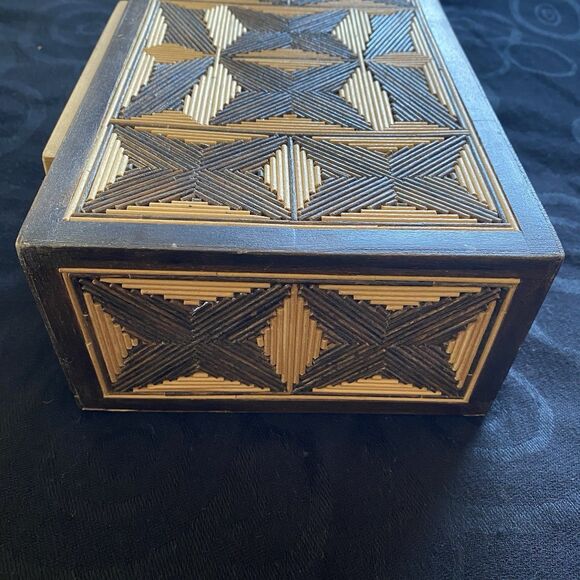 Vintage MCM Russian Sovak Inlaid Ornate Wood Box. Drawer. Handcrafted. Beautiful - Picture 8 of 14